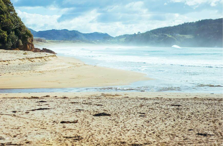 hot water beach new zealand